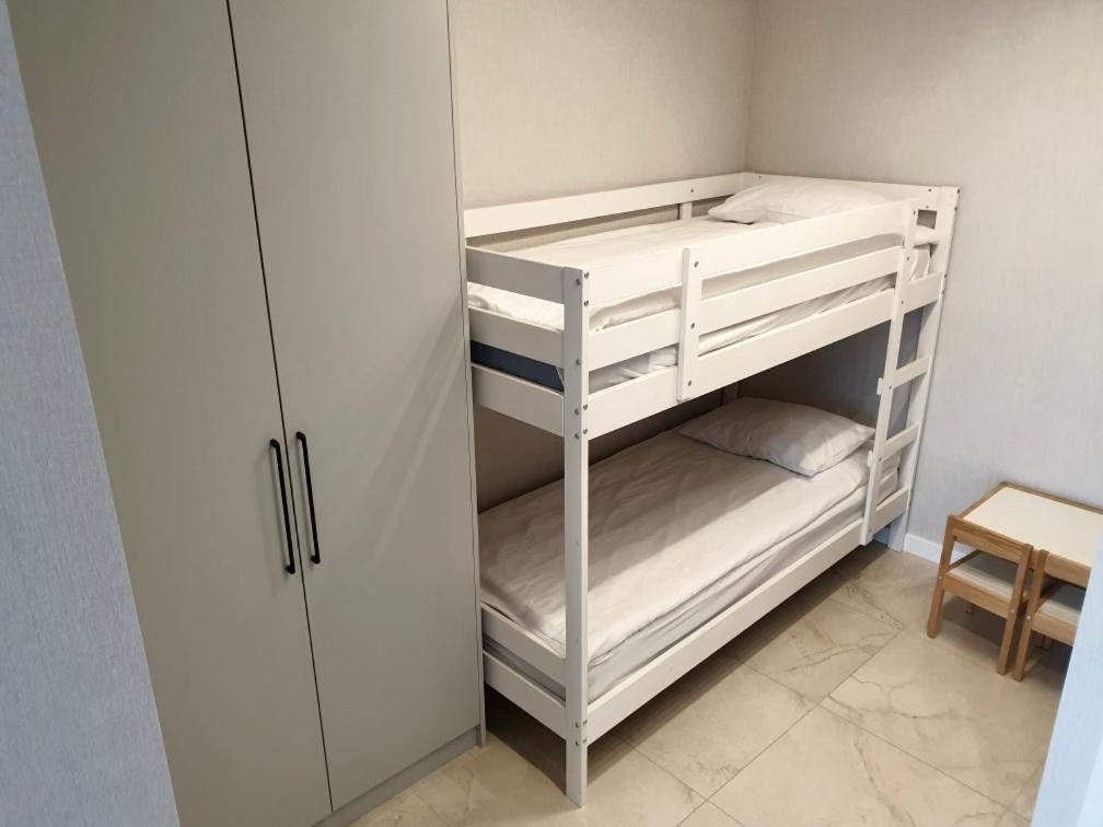 Penthouse Z Widokiem Na Morze Apartment Darlowko Exterior photo